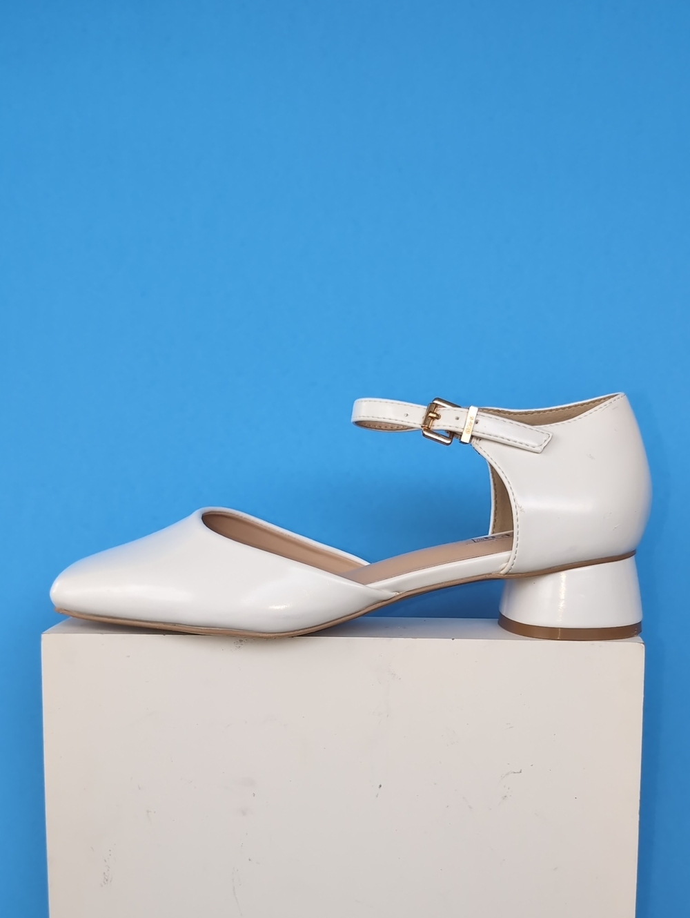 Didifu Classic Women's White Ankle-Strap Low Block Heel Pump Size 8